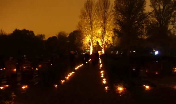 <p>Sfeer tijdens een vorig gehouden Lichtjesavond.</p>