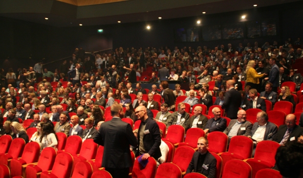 <p>De grote zaal van het Zaantheater was in 2019 goed gevuld. </p>