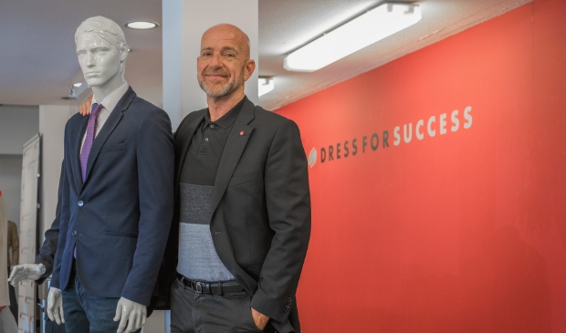 <p><strong>Tjepko Brander</strong> is enthousiast over zijn vrijwilligersbaan bij Dress for Success.</p>