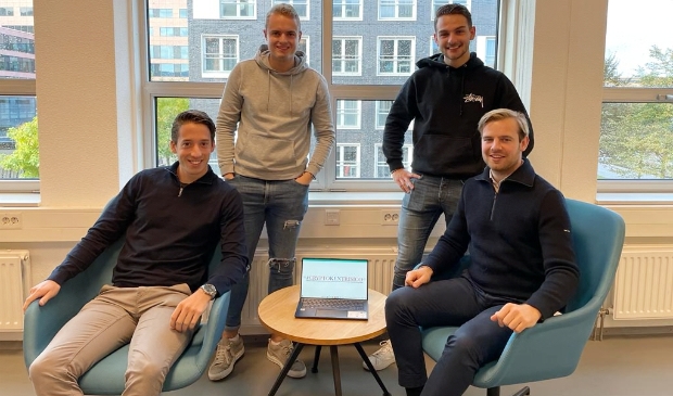 <p>De vier studenten die #CRYPTOkentRISICO oprichten als kennisplatform over beleggen in cryptovaluta. </p>