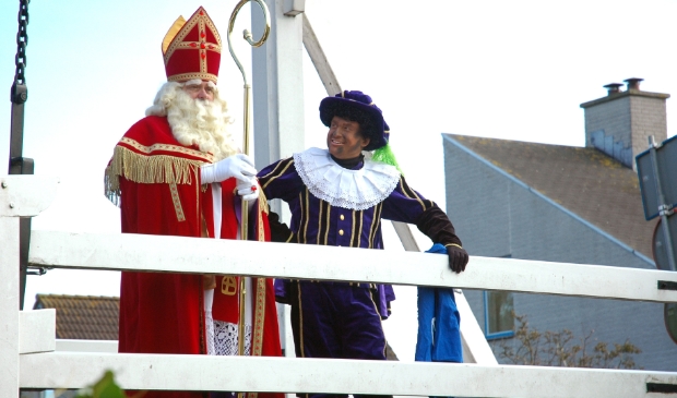 <p>Sint en pieten zijn 13 november te zien in Alphen aan den Rijn tijdens de intocht. </p>
