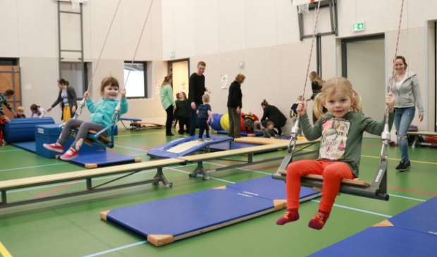 <p>Gedurende vier ochtenden worden verschillende activiteiten georganiseerd, zoals sportinstuiven, apenkooi, peutergym en free runnen. </p>