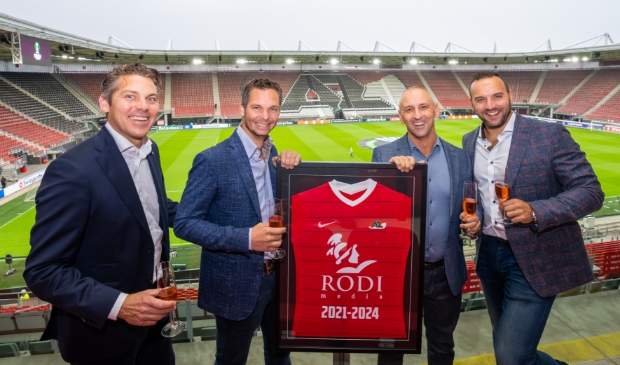<p class="ONDERSCHRIFT" pstyle="ONDERSCHRIFT">Michael Koster, Dick Ranzijn, Niels Ackermans en Matthijs Malipaard.</p>