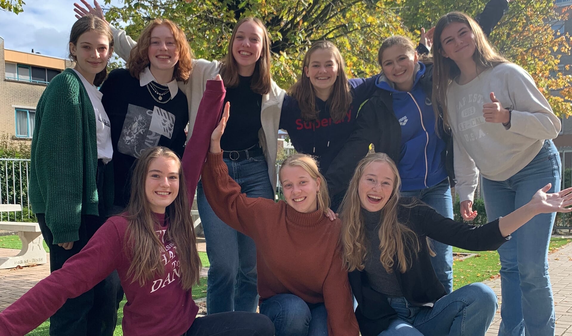 Leden van de Interact club van de school 