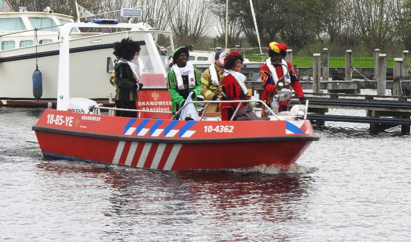 Akersloot: Ook de Brandweer paraat met zwarte Pieten 