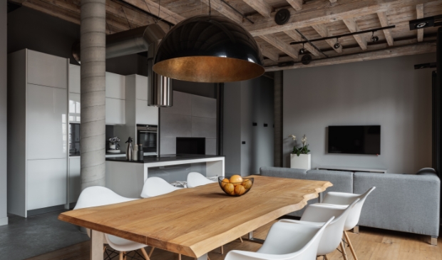<p>Je ziet de kloostertafel in veel huizen terugkomen.</p>