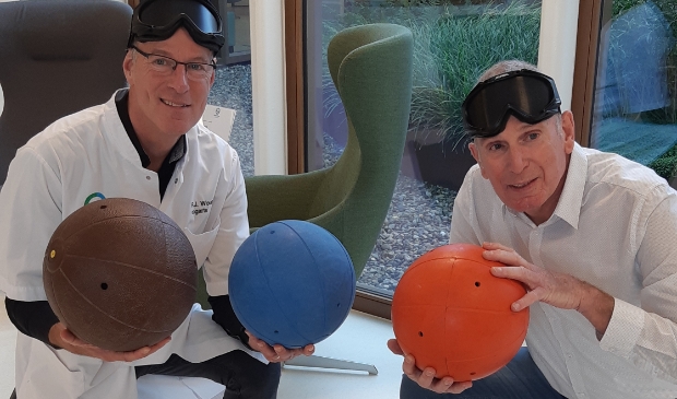 <p>Links op de foto Rob Wouters, oogarts en eigenaar van het oogcentrum en ambassadeur van Sport Unlimited bij Vek-Wik.</p>