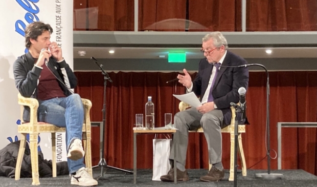 <p>Pierre Bruneau geeft een lezing over actuele ontwikkelingen in de Franse literatuur.</p>