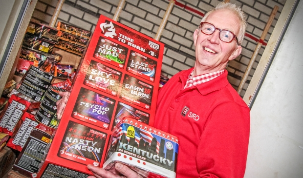 <p>Franc Roozendaal, eigenaar van Enorm Siro aan Middelweg 110, baalt behoorlijk van de plotselinge koerswijziging van het demissionaire kabinet.</p>