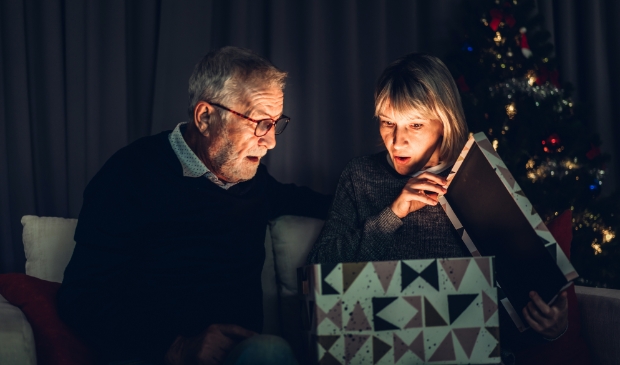 <p>Het Adriaantjesfonds schenkt kerstpakketten aan mensen die het minder hebben.</p>