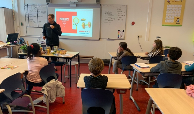 <p pstyle="PLAT">Alkmaar Sport bezoekt basisscholen.</p>