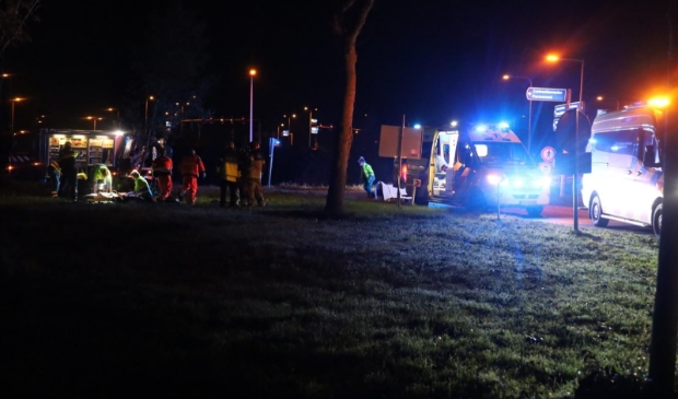 <p>De bestuurder vloog uit de bocht en moest met spoed naar het ziekenhuis.</p>