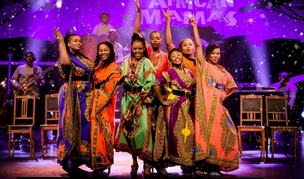 <p>Geniet van The African Mamas, lekker eten en drinken én gezellig samenzijn in Samen Uit Salon. </p>