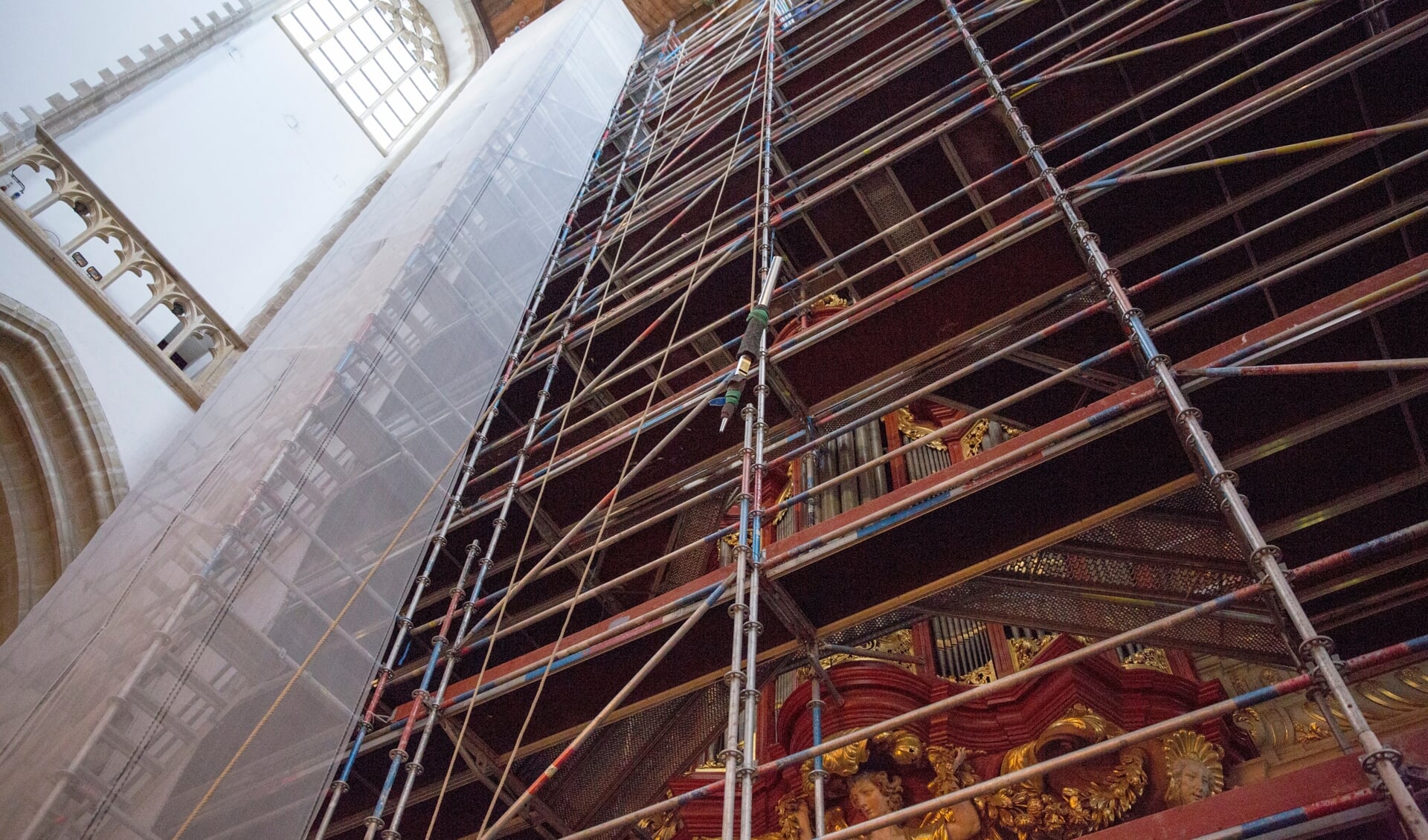 De restauratie van het Müllerorgel in de Grote Kerk nadert zijn voltooiing.
