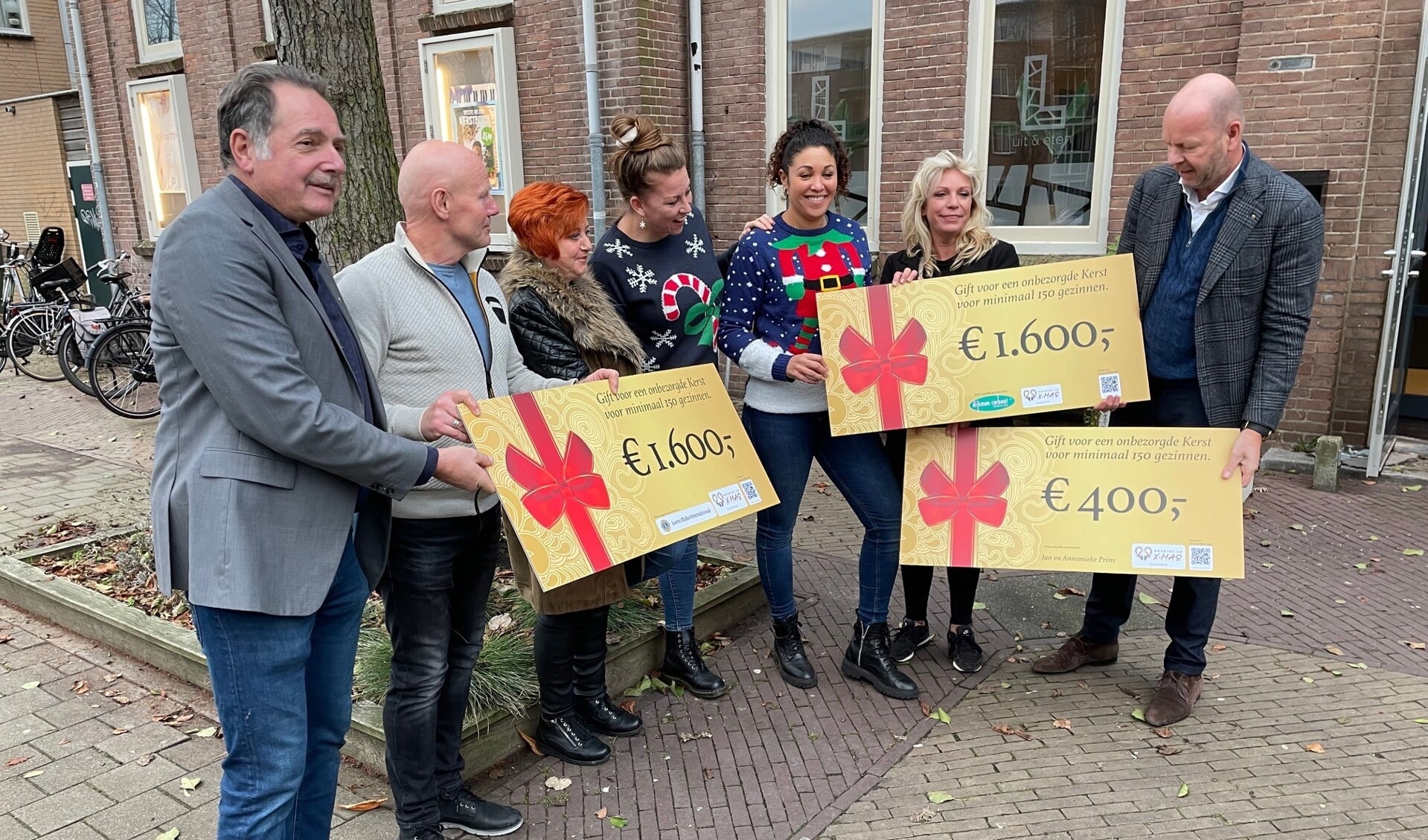 Mensen van Lions Beverwijk, Dijkman + Carbaat Bouw, Rocking Up X-mas Heemskerk en Jan Prins.