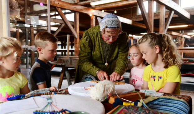 <p>Dit jaar is Museum BroekerVeiling weer uitgeroepen tot Kidsproof Museum. </p> 