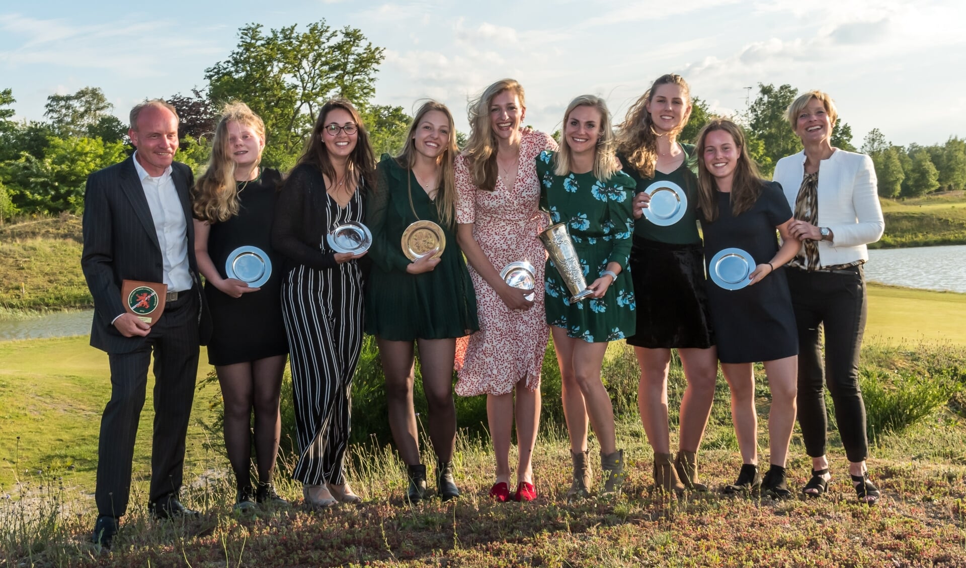 De dames van de Noordwijkse in 2019 als laatste kampioen in een volledige competitie.