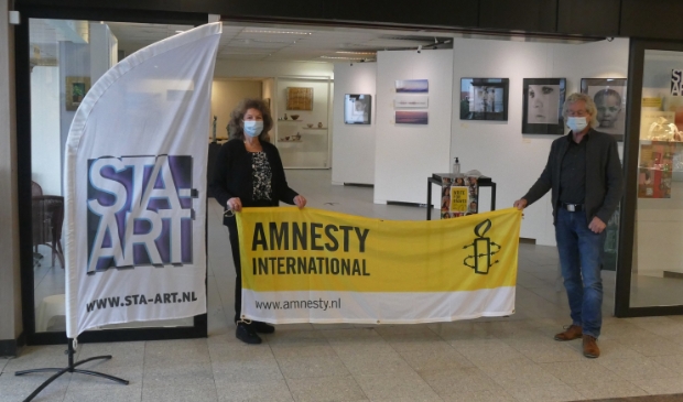 <p>“Schrijf een brief, verander een leven” is de oproep van Amnesty International.</p>