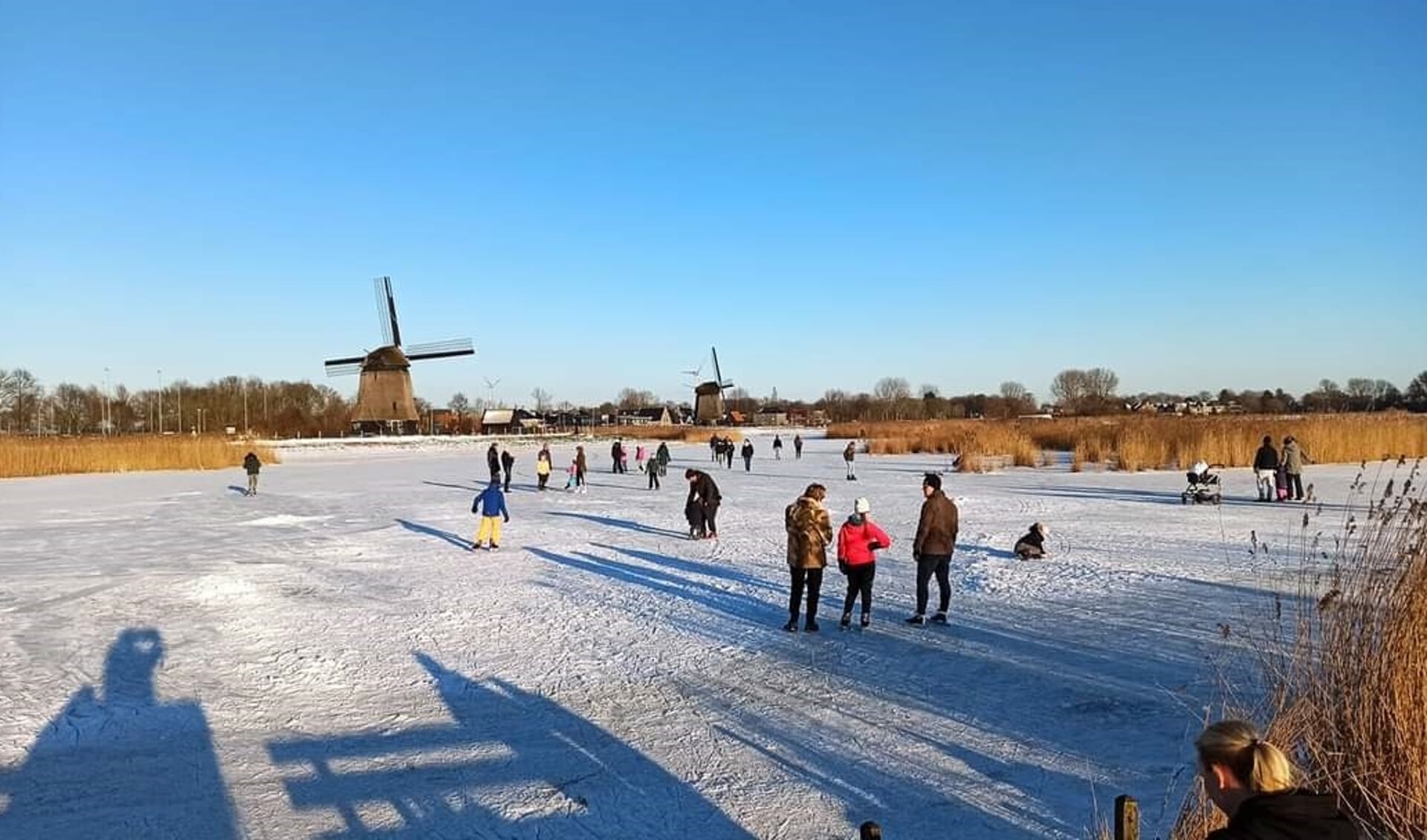 Volop schaatsplezier in de Oudorperpolder.