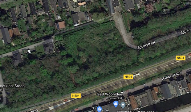 <p>Er zullen zo'n 25 huizen verrijzen, waaronder robuuste twee-onder-één-kapwoningen en verschillende typen rijenwoningen. </p>