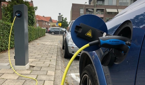 <p>Gemeente Uitgeest hoeft, net als andere gemeenten in Noord-Holland, geen eigen bijdrage meer te betalen voor de plaatsing van openbare laadpalen. </p>