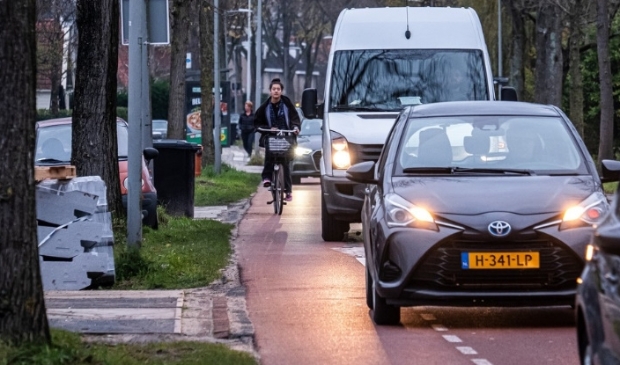 <p>De situatie op de Sloterweg tijdens de spits.</p>