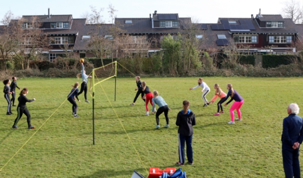 <p>Trainen in het Groene Hart van Oudorp.</p>