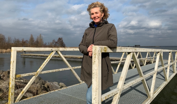 Natalie helpt graag iemand die hulp nodig heeft.
