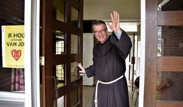 <p>Broeder Fer verhuist naar Den Bosch.</p>