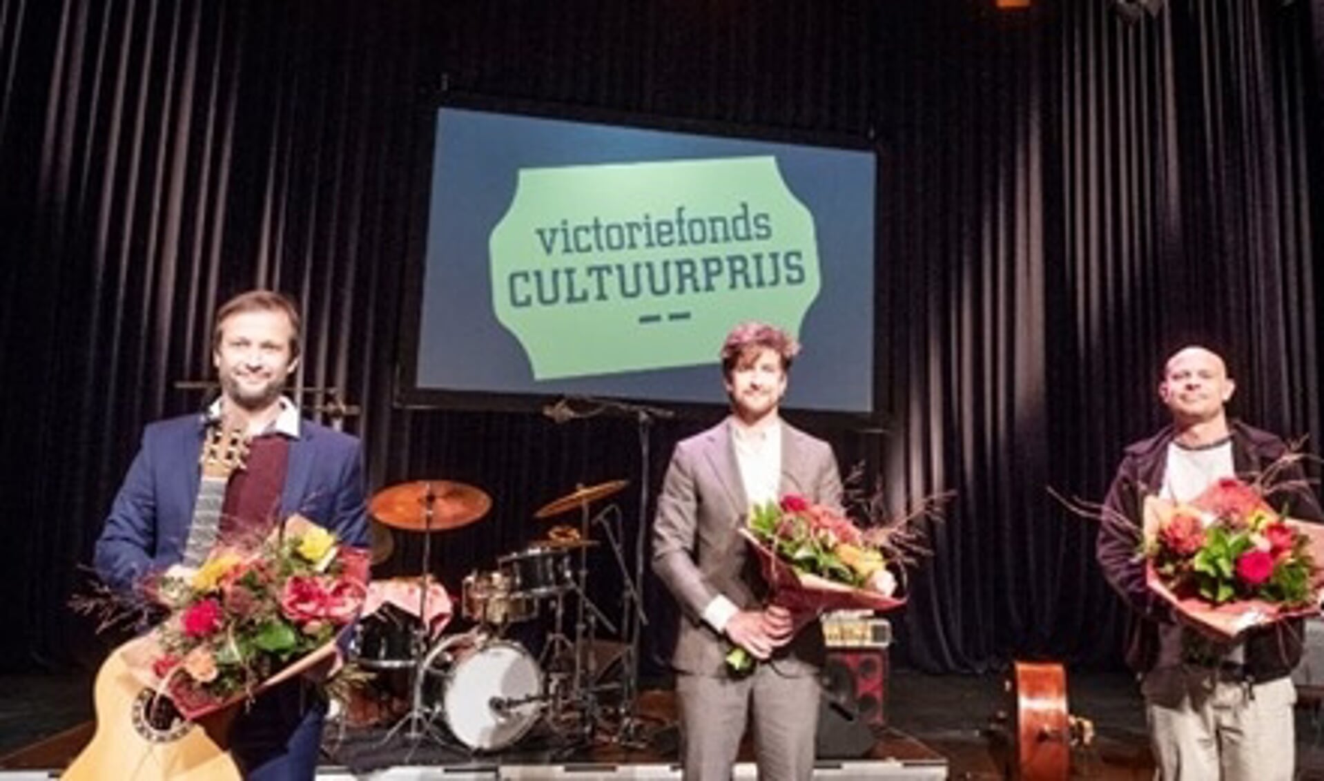 Thijs Prein, winnaar van de Victoriefonds Cultuurprijs Podiumkunsten 2020, speelt de voorstelling in Alkmaar. 