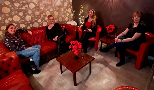 <p>v.l.n.r. Ylona, Jennifer, Suzanne en Helene.</p>