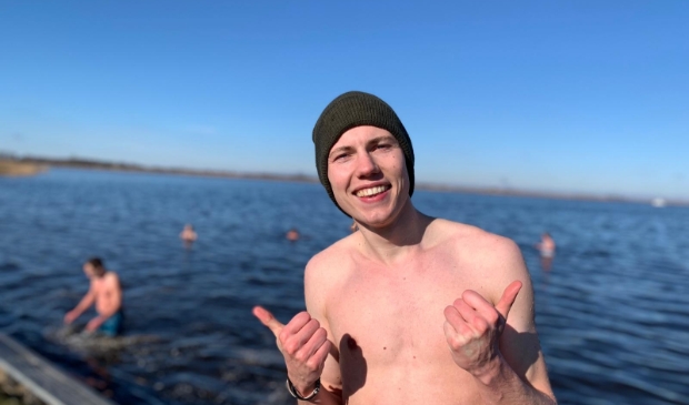 <p>Vince Leijen heeft zijn challenge volbracht. Het douchen en dippen in het koude water behoort nu tot zijn dagelijkse routine.</p>