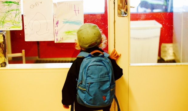 <p>Voor veel kinderen van De Blauwe Morgenster blijft de deur van de school dezer dagen gesloten. </p>