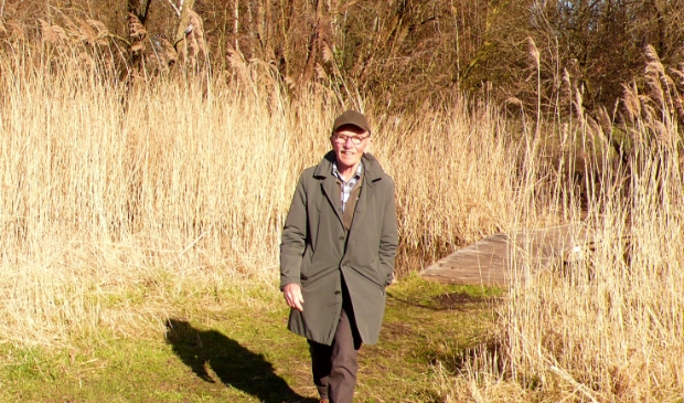 John Jansen van Galen tijdens een van zijn wandeltochten.