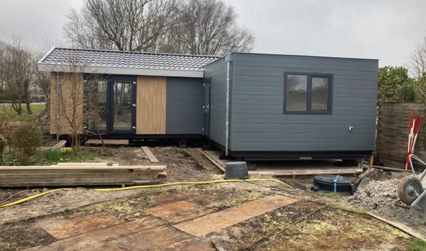<p>De woning is op zijn plek gezet.</p>