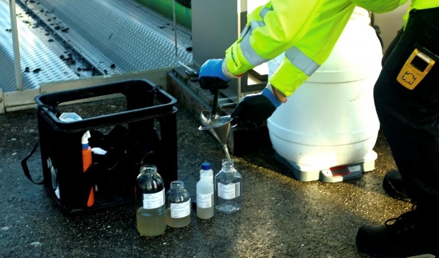 <p>Er wordt 7 dagen per week een monster genomen van het rioolwater.</p>