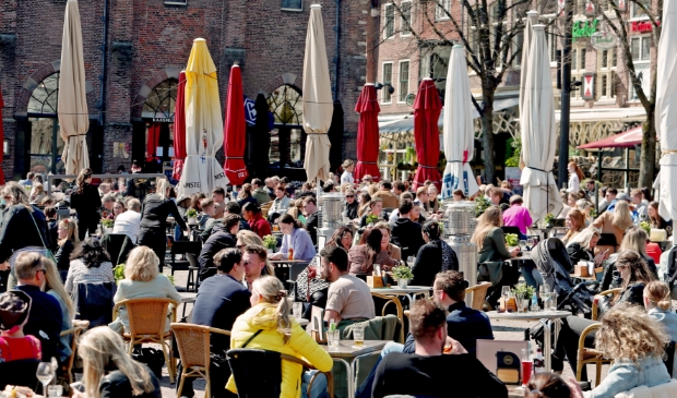 <p>Vol terras in Alkmaar.</p>