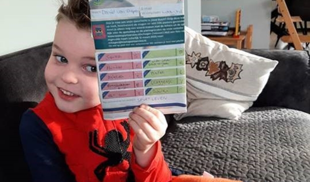 <p>Daniël is 5 jaar en liep de speurtocht samen met zijn moeder. “We hebben veel plezier gehad en zijn lekker in beweging geweest.”</p>