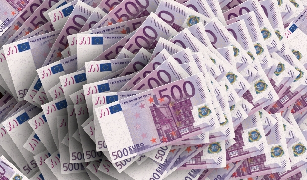 <p>Het Antoni van van Leeuwenhoek, Amsterdam UMC en Sanquin verdelen samen 10,8 miljoen euro. </p>