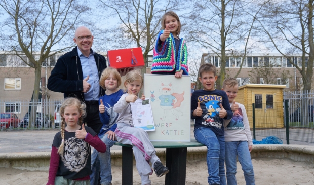 <p>De andere finalisten worden ook in het zonnetje gezet met een cadeaupakket. </p>