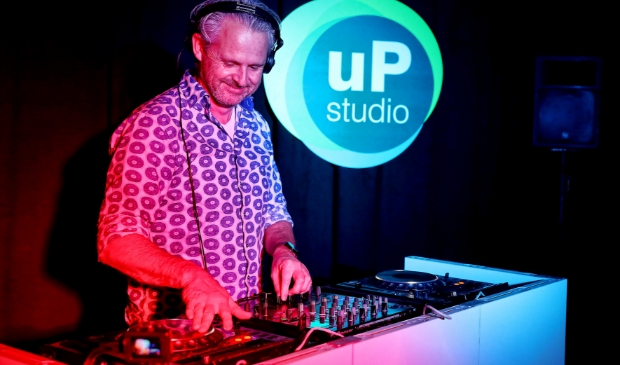<p>DJ Servan Jonkhart, gaat vanavond live streamen. Dansen mag! </p>