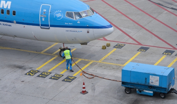 <p>Mensen met een afstand tot de arbeidsmarkt zijn in verschillende branches bij Schiphol aan werk gekomen. </p>