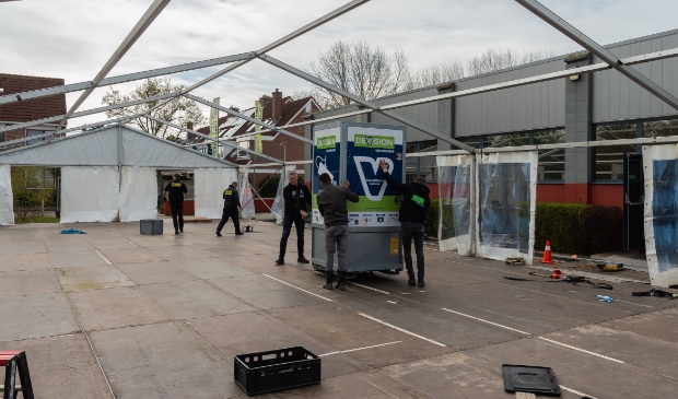 <p>De opbouw van de tent ging als een speer.</p>