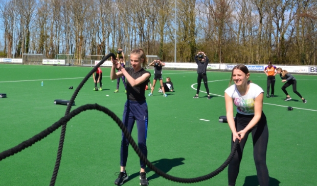 <p>De hele dag sportieve bootcamps. (Foto: aangeleverd)</p>