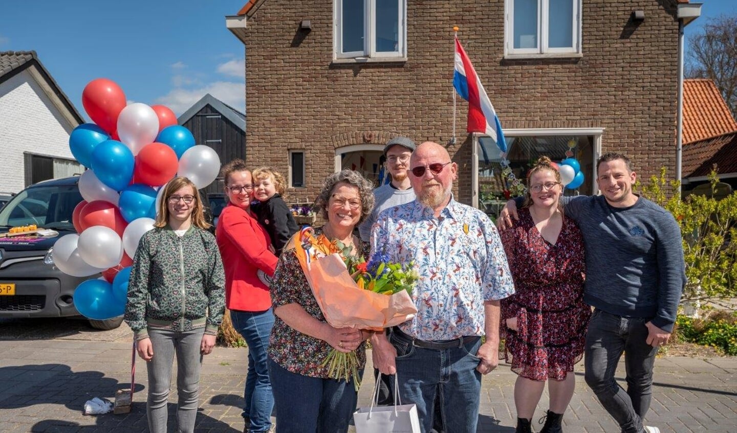 De heer Brakenhoff, benoemd tot  Lid in de Orde van Oranje Nassau. 