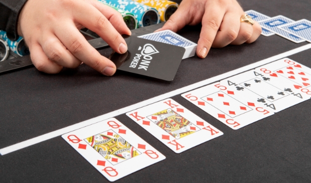 <p>De winnaar van de online voorronde krijgt de titel ‘Online Pokerkampioen van Winkel 20/21’.</p>