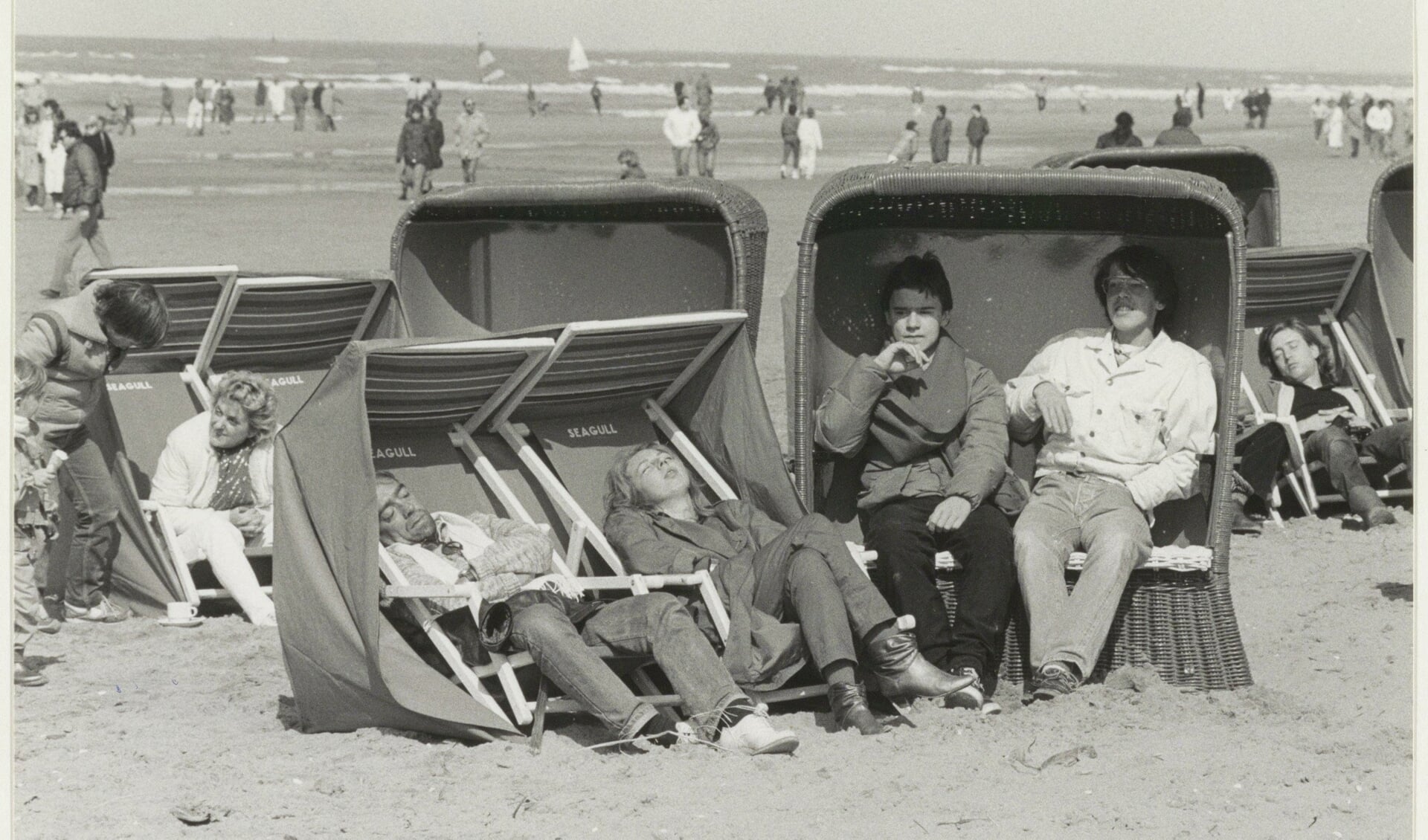 Eerste Paasdag 1985 op het Zandvoortse strand.