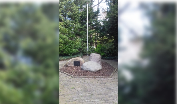 <p>Het monument in Egmond-Binnen</p>