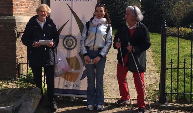 <p>Service club Inner Wheel Purmerend heeft ruim 900,= euro bij elkaar gewandeld door Edam voor de Stichting “Hart voor Vrouwen” .</p>