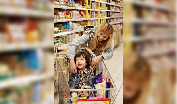<p>Snel door de supermarkt met je kind en ook nog etiketten lezen? Dit kan en leer je in de webinar Hoe overleef ik de supermarkt?</p>